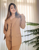 کت و شلوار و ژیله اندامی