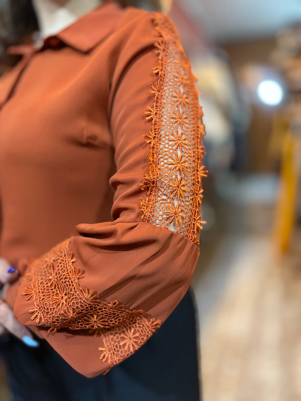 شومیز آستین دانتل